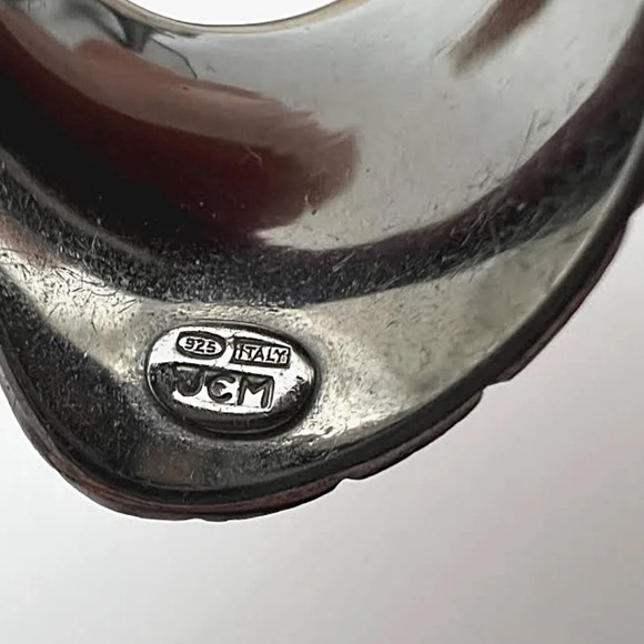 Textured Silver Statement Ring - Picture 3 of 9